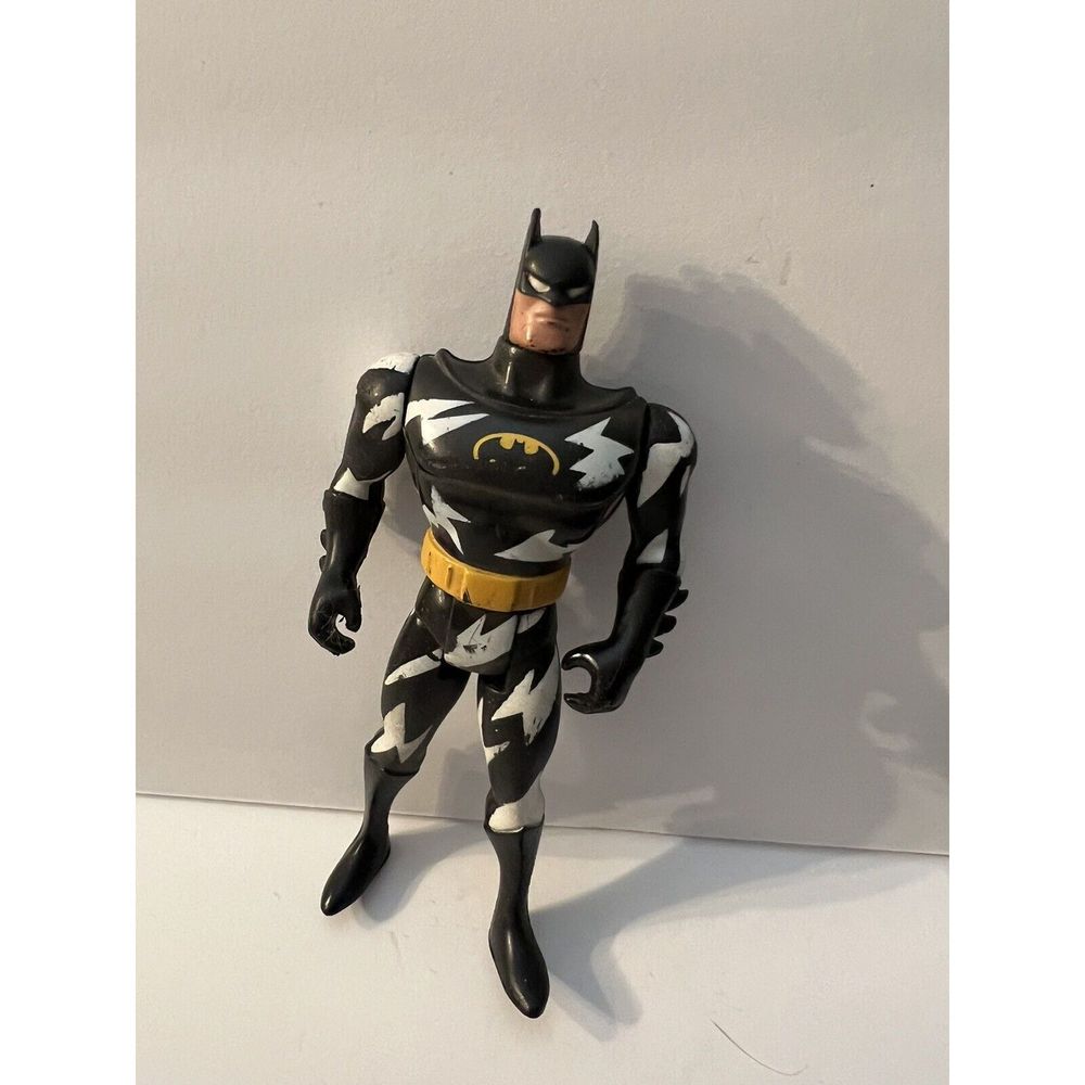 Lightning Strike Batman Vintage Kenner Animated Series Action Figure 1993  DC